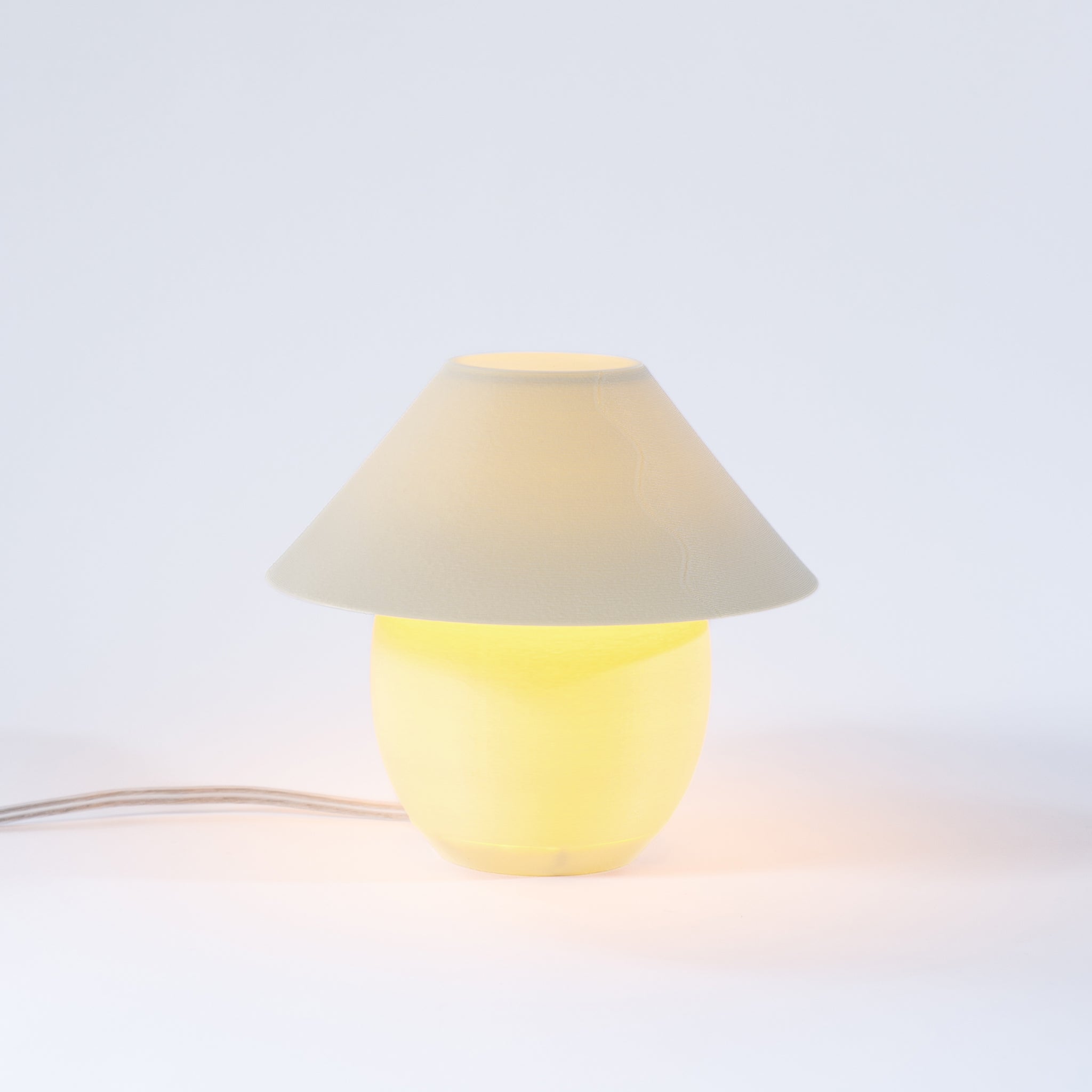 Scoop Lamp in mint on white background