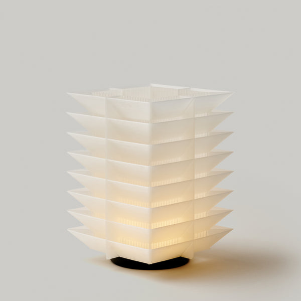 Cordless Pagoda Lamp