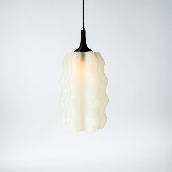 ユニークなバロック淡水コインパール【BIKO】Lumen Pendant LMP-WVPT-BK1-PRon_grande.jpg?v