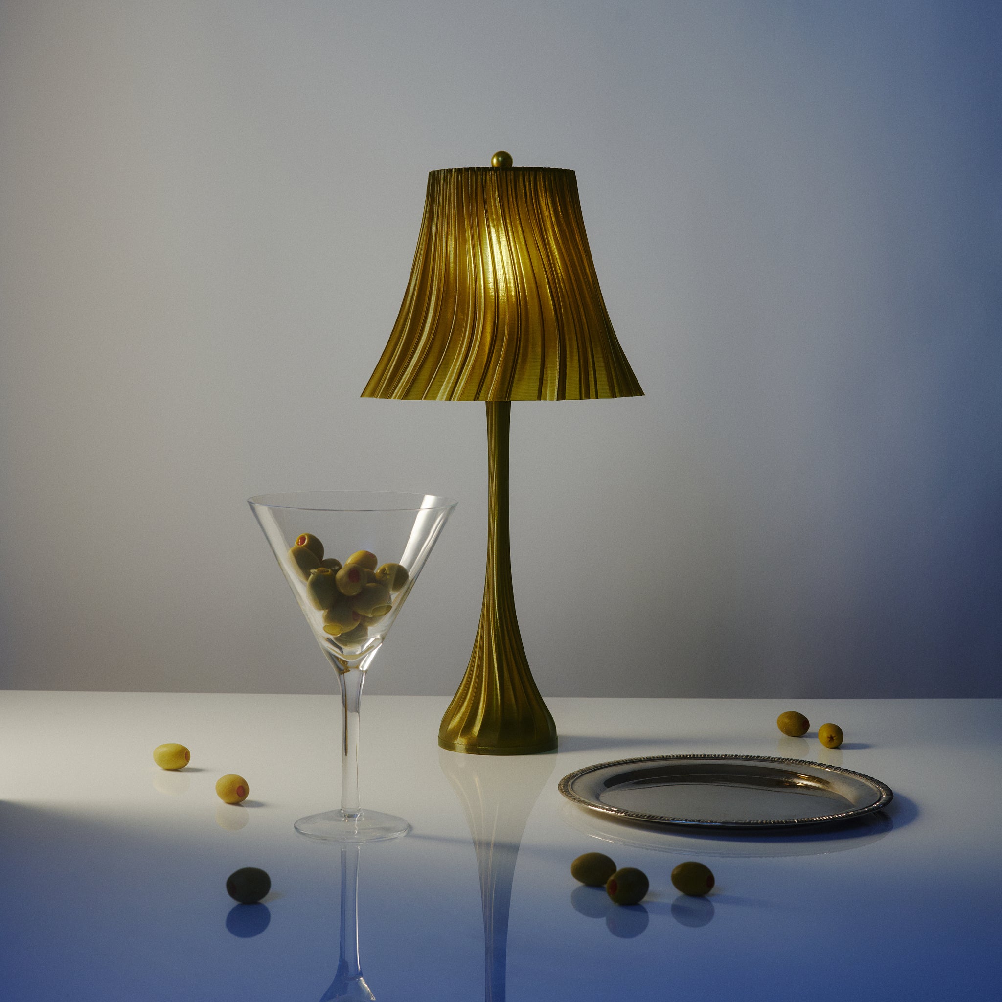 Pleat Lamp in olive oil with martini glass