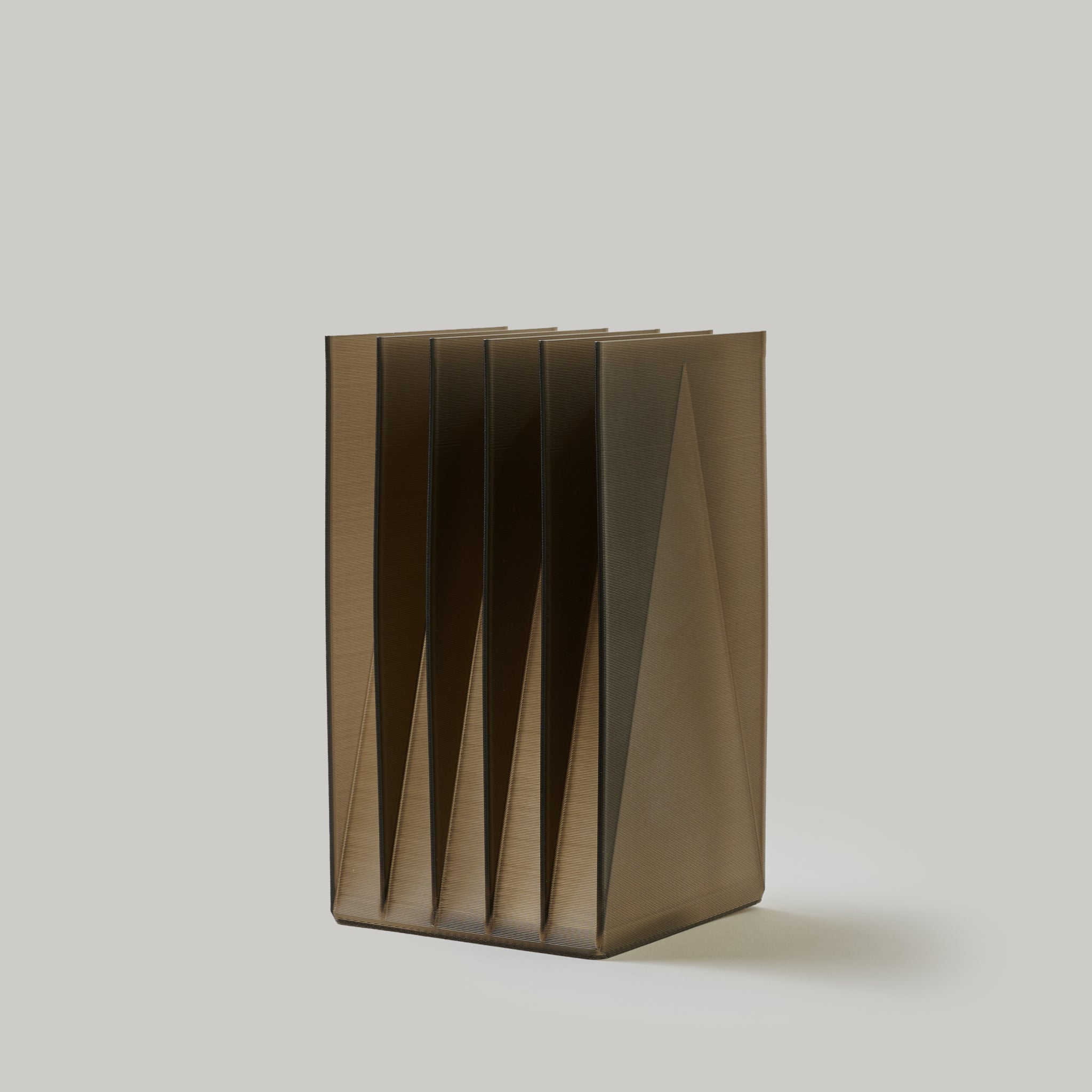 Fin Shade in Smoke on white background