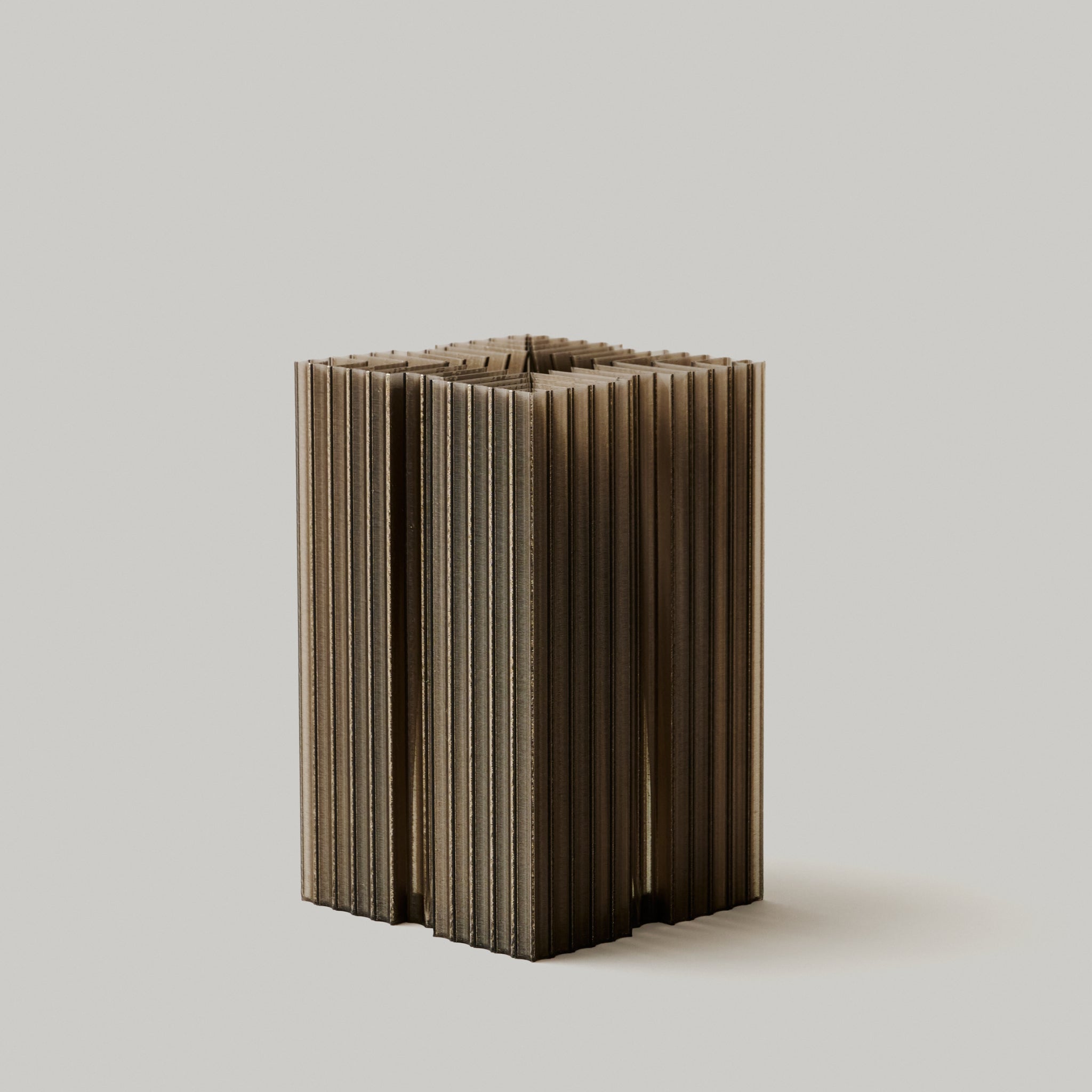 Mini Brut shade in smoke on white background